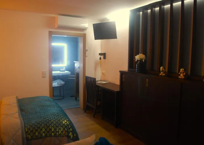 Quinta Padre Lobo * Santa Maria Da Feira